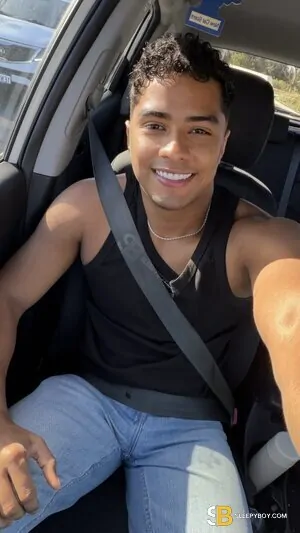 Bisexual Escort Lucas 25yr - role
