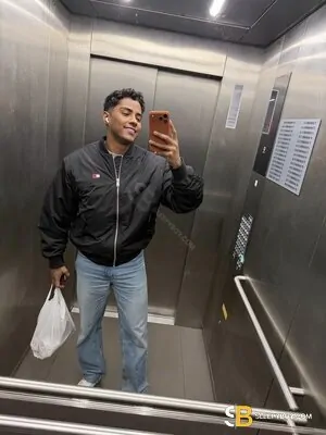 Bisexual Escort Lucas 25yr - licking