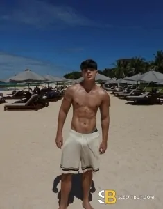 male escort London Felipeyoungxxl
