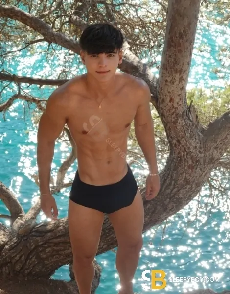 male escort London Felipexxl