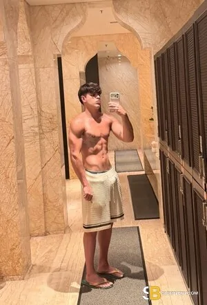 Bisexual Escort Felipexxl 23yr - masseur