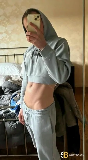 Gay Escort Kam 21yr - role