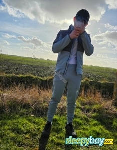 male escort Wellingborough Kam