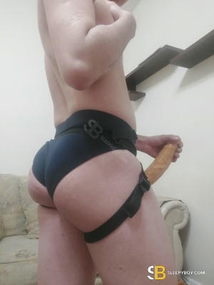 Gay Escort Sohrab 23yr - always safe sex