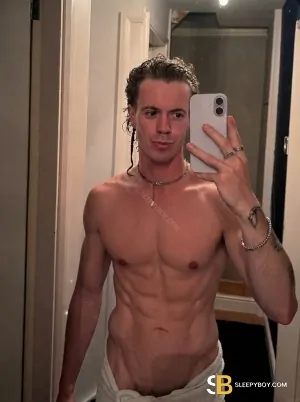 Gay Escort Liverpool 25yr - always safe sex