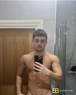 Bisexual Escort Lee 24yr - sucking
