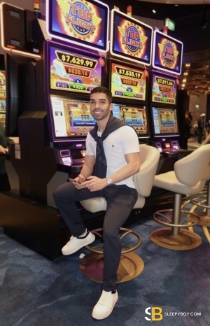Gay Escort Pedro 22yr - role