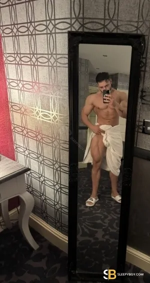 Bisexual Escort Italianhunkxx 28yr - always safe sex