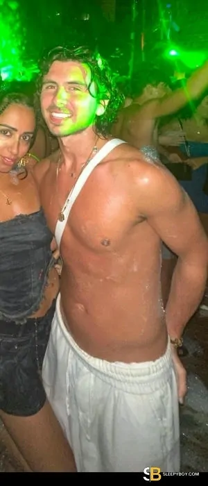 Gay Escort Zack 20yr - trios