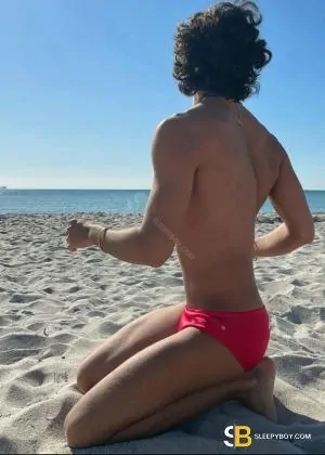 Gay Escort Zack 20yr - role