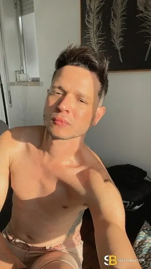 Gay Escort Jorge 28yr - sucking