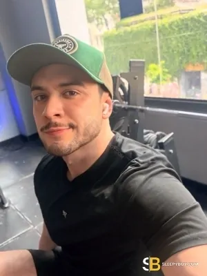 Gay Escort Diego 30yr - sucking