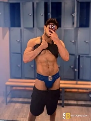 Gay Escort Diego 30yr - sucking