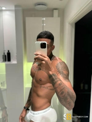 Bisexual Escort Hot Cousins 27yr - role