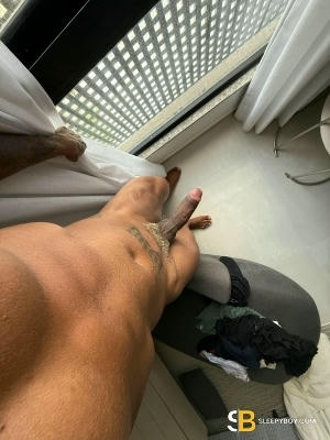 Bisexual Escort Hot Cousins 27yr - sucking