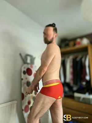 Bisexual Escort Scott 36yr - licking