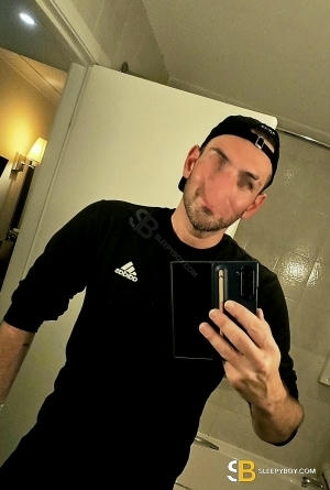 Bisexual Escort Scott 36yr - licking