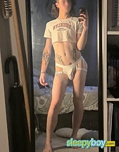 male escort Newcastle Upon Tyne Riley