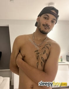 male rent boy Reading Kadu