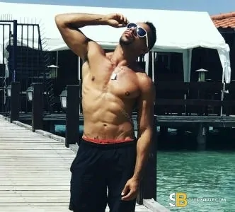 Gay Escort Rafael 34yr - role