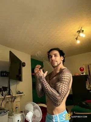 Bisexual Escort Kade 33yr - gangbang