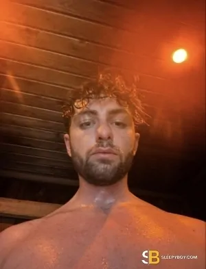 Gay Escort Ace 25yr - sucking