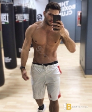 Bisexual Escort Lucas 30yr - licking