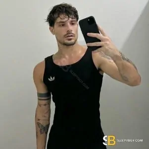 Gay Escort Pedro 23yr - double penetration