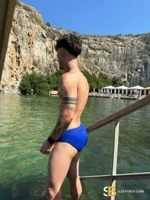 Gay Escort Pietro 23yr - role