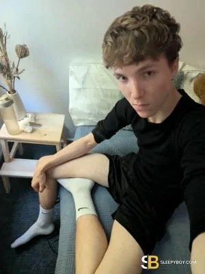 Bisexual Escort Dylan 23yr - sucking