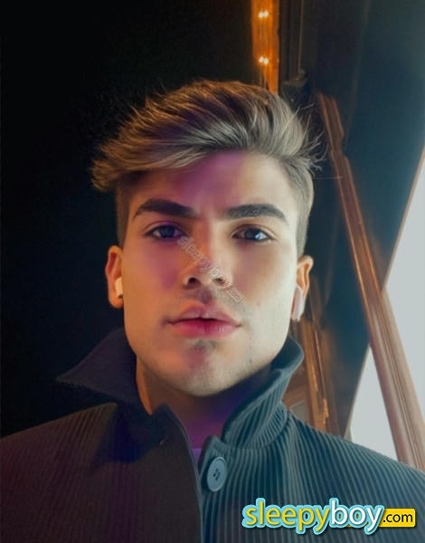 male escort Chelsea Brunobruuu