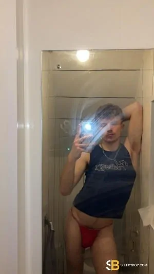 Gay Escort Riley 21yr - always safe sex