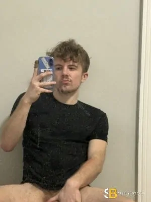 Gay Escort Riley 21yr - double penetration
