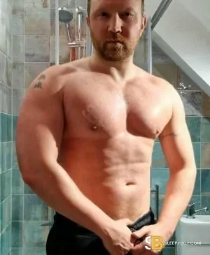 Gay Escort David 46yr - cum on body