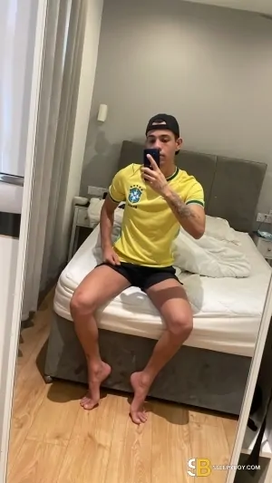 Bisexual Escort Vitor Xxl 27yr - licking