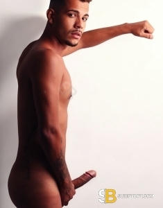 male escort Birmingham Vitor Xxl