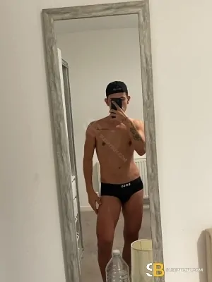 Bisexual Escort Vitor Xxl 27yr - sucking