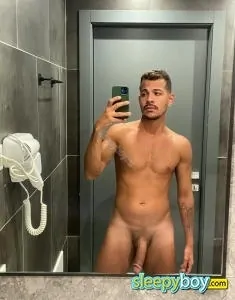 male escort Preston Vitor Xxl