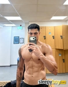 male rent boy Paddington Yago