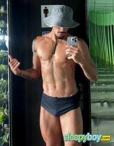 male rent boy Paddington Yago