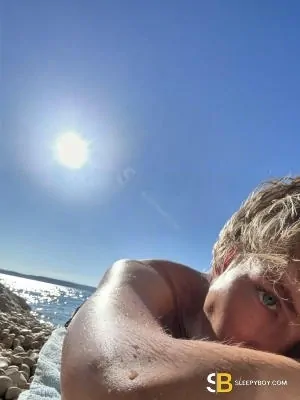 Gay Escort Devon 23yr - sucking