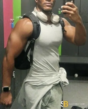 Bisexual Escort Reece 41yr - role