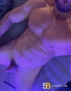 male escort Cardiff Tom