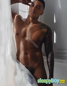 male rent boy Victoria Denis Xxl 26,