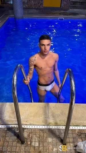 Bisexual Escort Erick 21yr - role