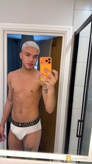 Bisexual Escort Erick 21yr - role