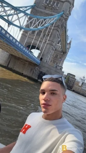 Bisexual Escort Erick 21yr - always safe sex