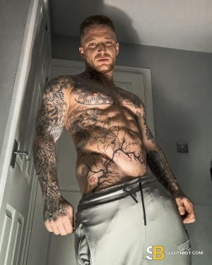 Bisexual Escort James 29yr - role