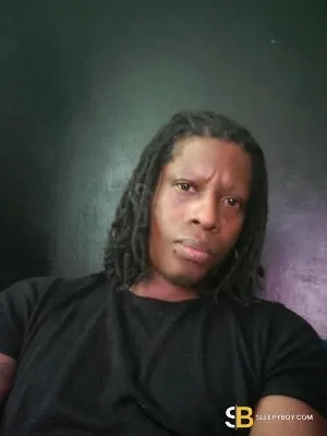 Gay Escort Damion 47yr - role