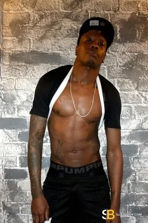 Gay Escort Damion 47yr - role